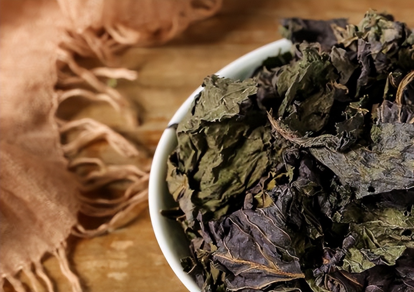 喉咙有异物感，梅核气？一剂张仲景千古名方，降逆化痰，行气开郁