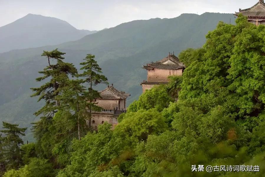 描写祖国大好河山风光的诗句古诗,描写祖国山水风光的诗句古诗