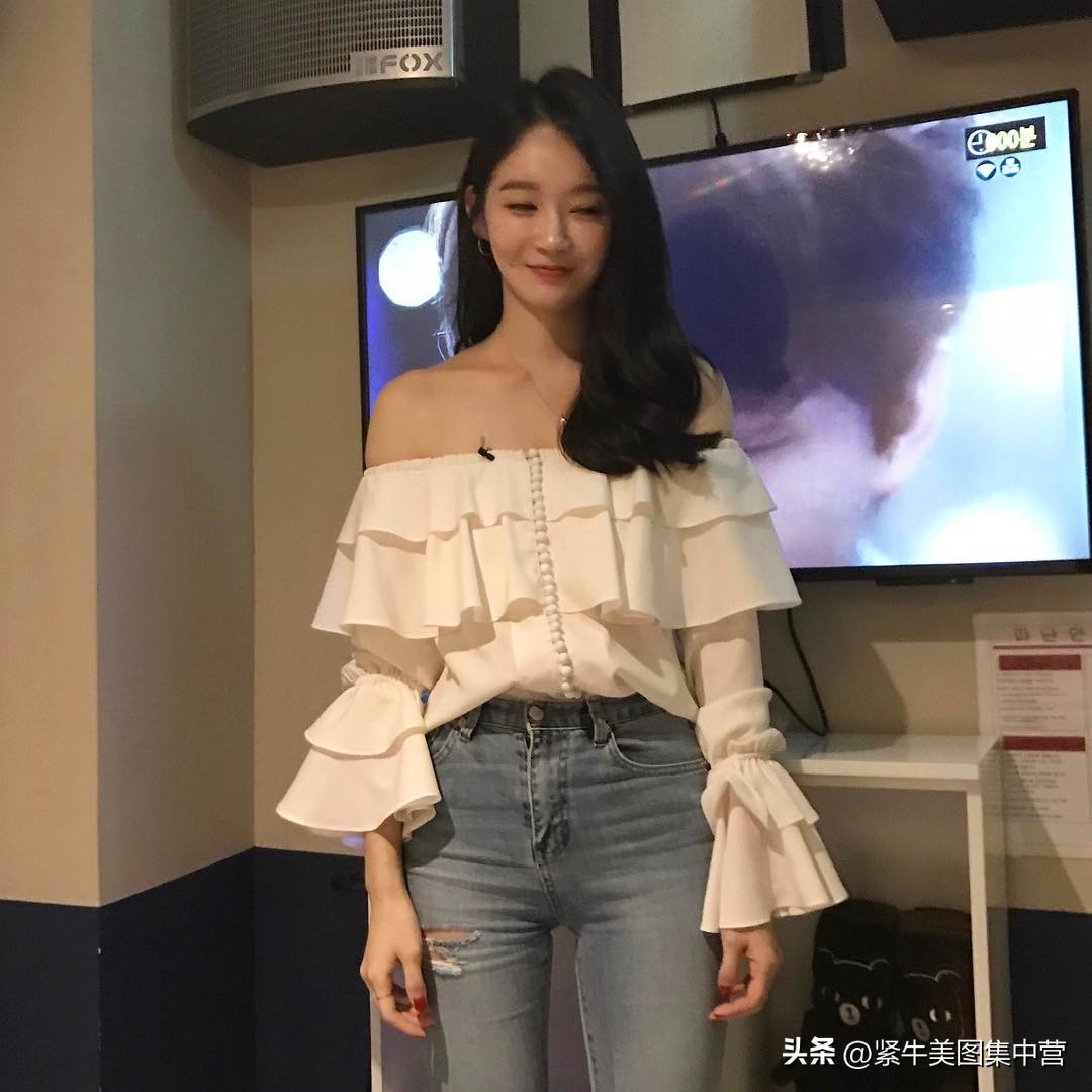 姜敏京牛仔裤穿搭,姜敏京牛仔裤写真