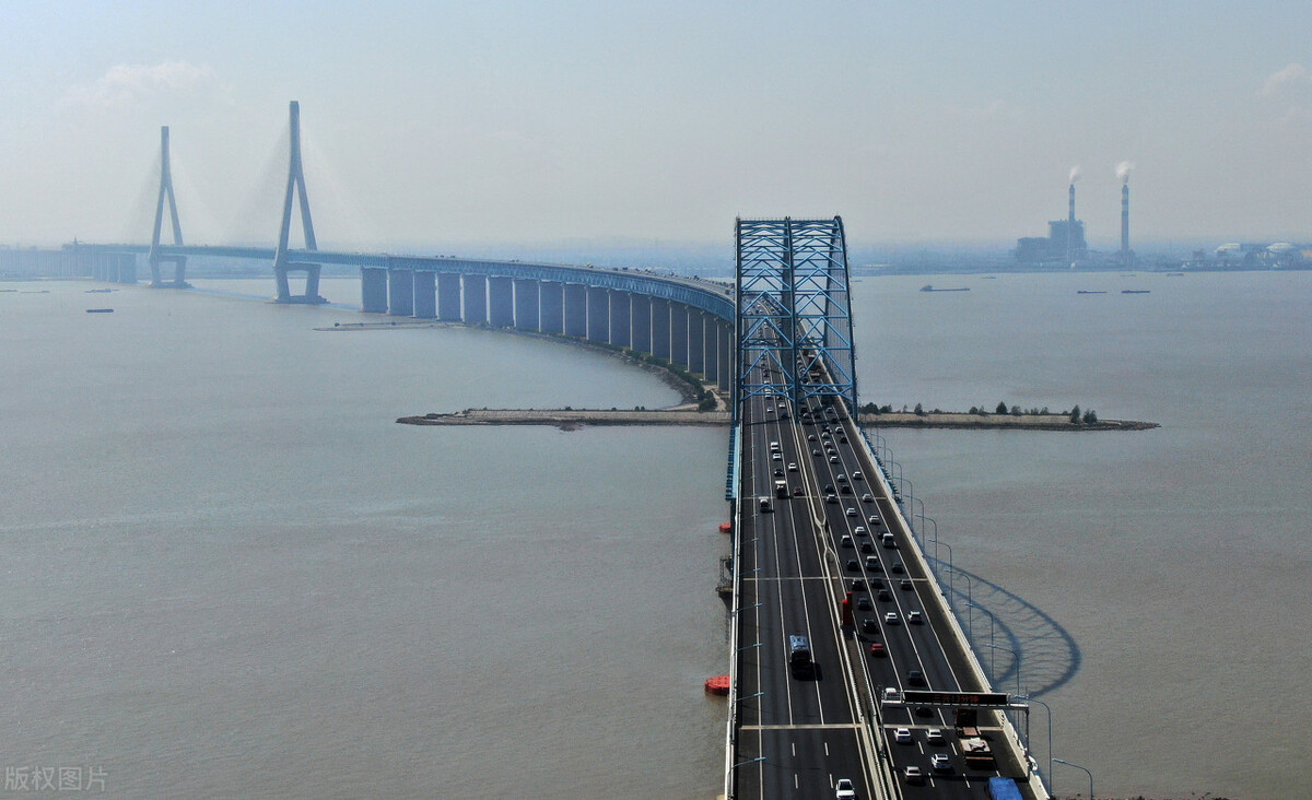 江阴长江公路大桥施工动画演示,江阴长江公路大桥总投资多少亿