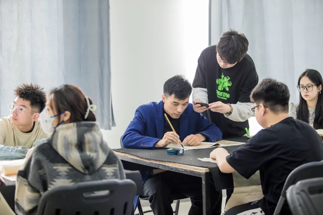 辽宁传媒学院艺术类都有什么专业,辽宁传媒学院专业推荐图片