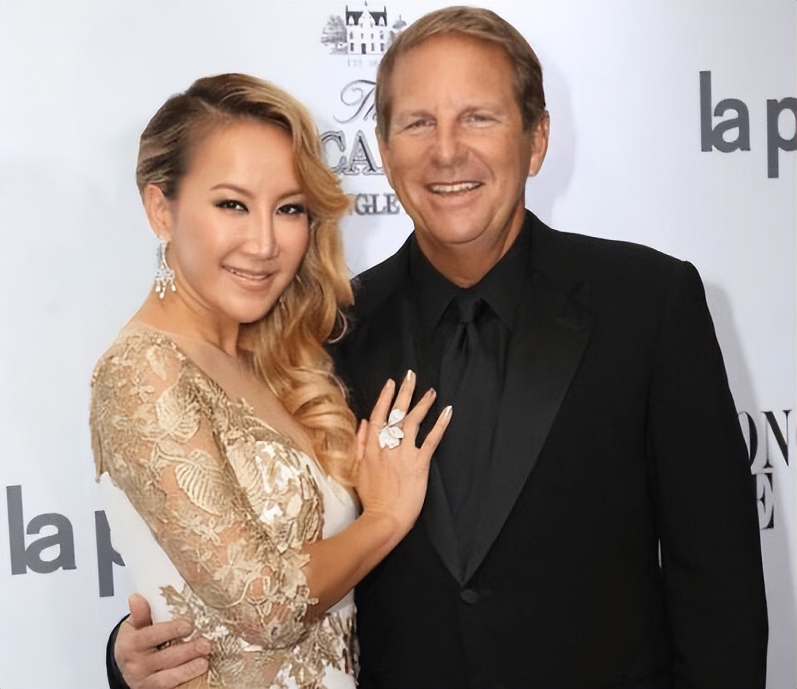 杨丽萍舞伴殒命！从39楼跳下，年仅44岁！舞天堂再度《雀之恋》