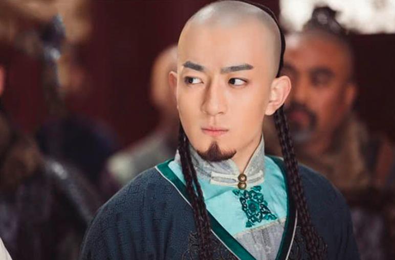 清朝皇帝中，继位的为何大多不是皇长子，老大们都怎么了？