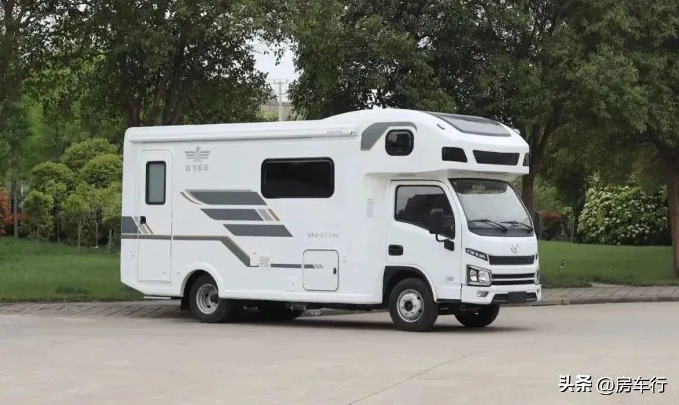 新飞s100轻卡房车怎么样,新飞自动挡轻卡房车