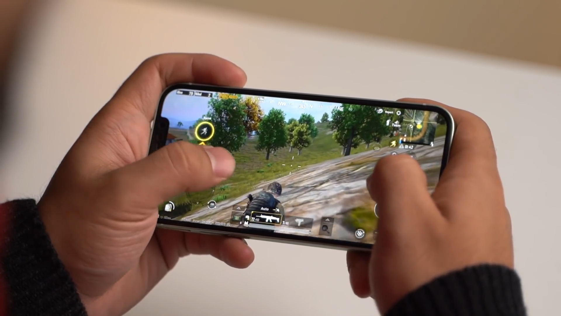 苹果5g手机降价清仓最低2599元,苹果首款5g手机价格大跳水