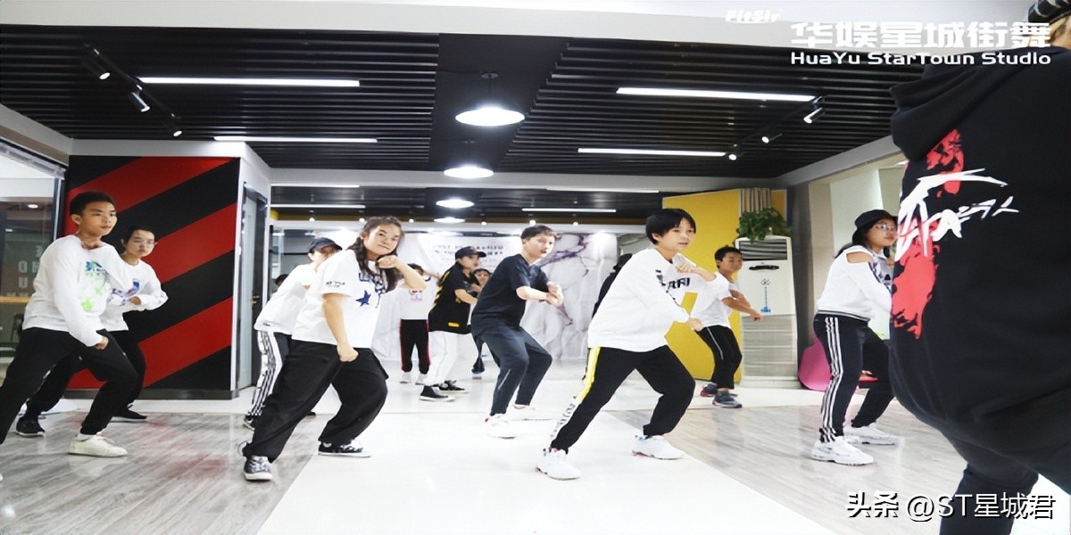 想跳舞又怕别人看到怎么跳,想学跳舞又害怕进教室