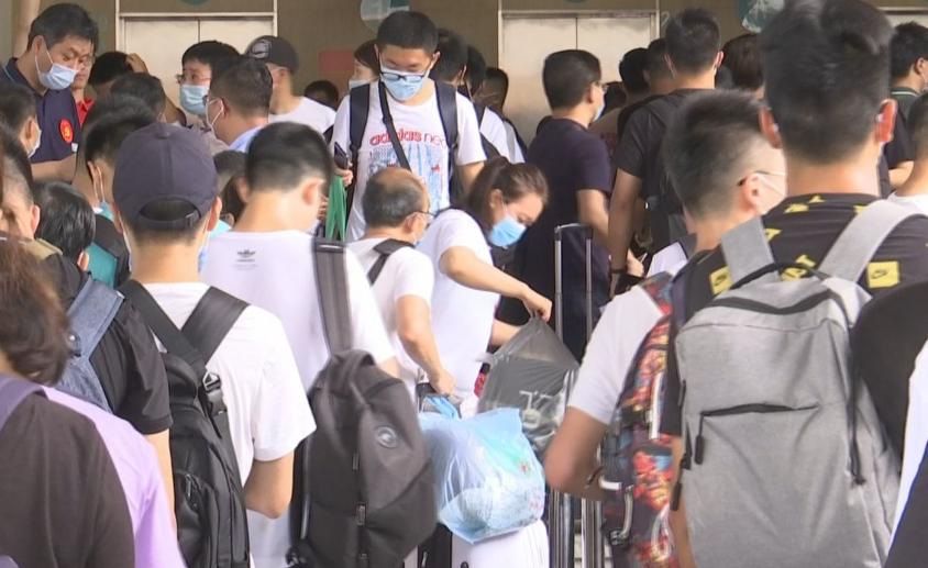 大一新生转户口有什么好处和坏处,大一新生迁户口对以后读研有用吗