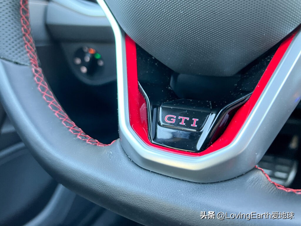 福特和大众polo哪款好,22款大众pologti