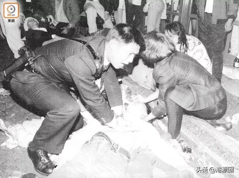 轰动全球的*踏事踩**故，彻底改变了香港