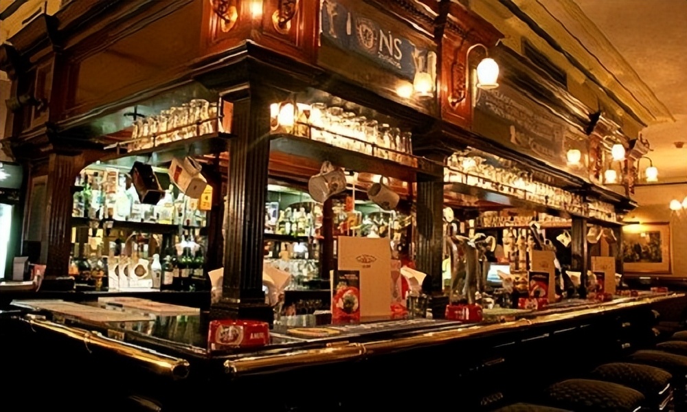 英国酒吧饮品的介绍,英国酒吧受欢迎程度