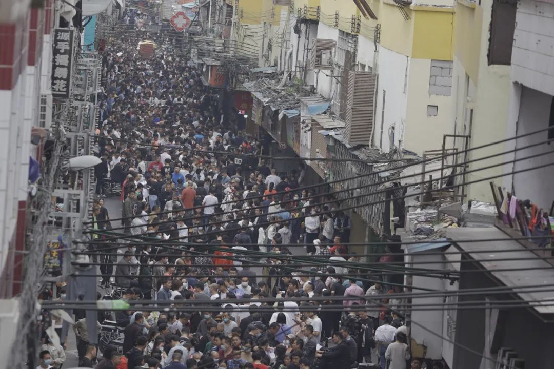 广州“制衣村”开拆，湖北打工人慌了