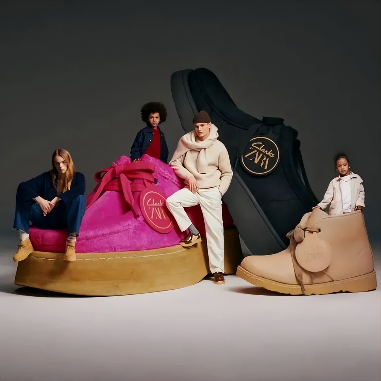 2023.02.01快报|LVMH表示*制抵**全球代购行为；Prada集团推出环礁湖幼儿园项目；Valentino回收再利用秀场道具