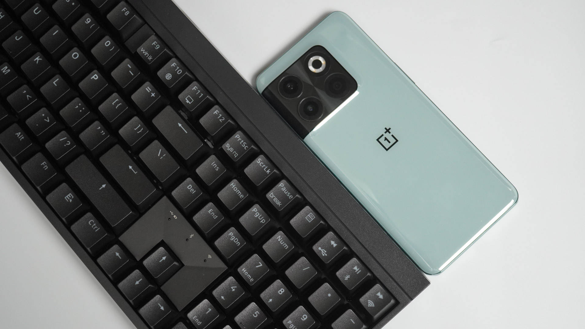 cherry樱桃mx8.0rgb彩光机械键盘,cherry樱桃mx8.0机械键盘什么水平