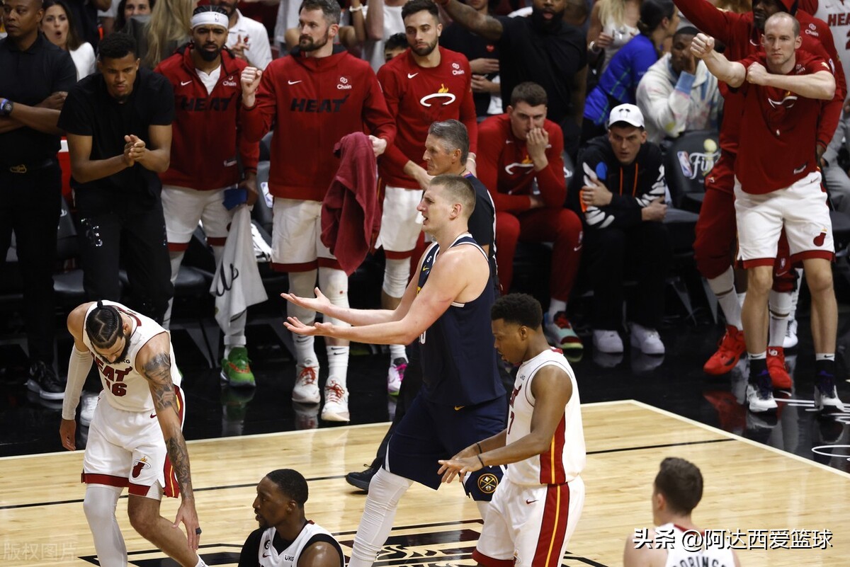 乔丹和詹姆斯打篮球,如果没有乔丹nba会发生什么