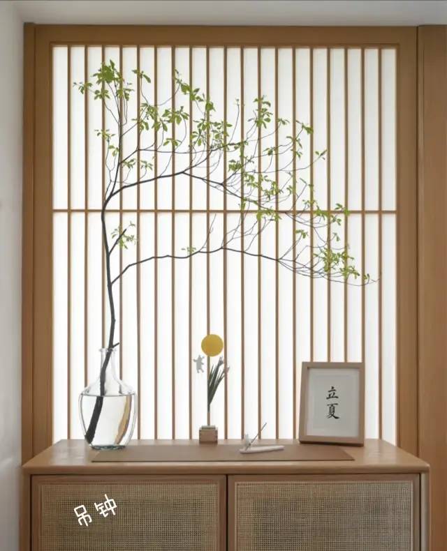 室内绿植软装搭配案例怎么摆,绿植与轻奢结合的软装搭配