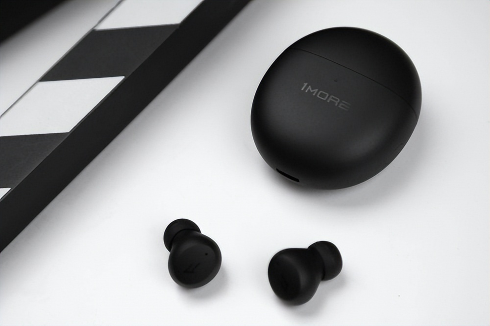 跑步戴哪个牌子蓝牙耳机不容易掉,什么样的跑步蓝牙耳机最实用