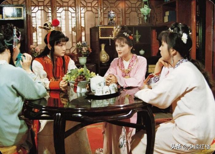 红楼梦贾宝玉的五个情节故事,贾宝玉在怡红院绛芸轩性格特点