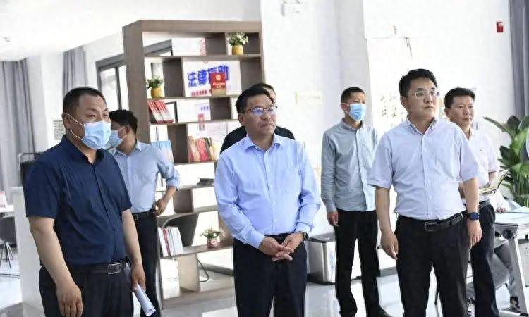 县委书记和县级书记有什么不一样,县委副书记是直接升县长还是书记