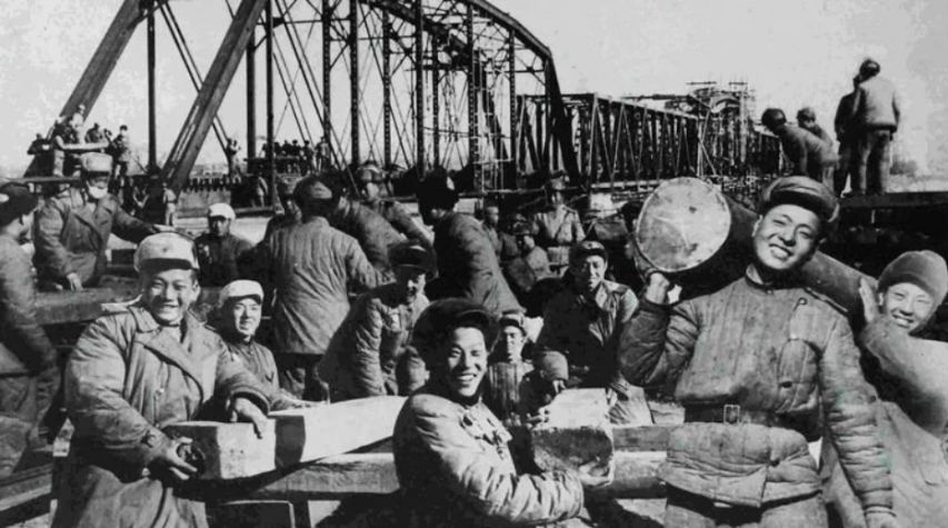 抗美援朝后中国还14年苏联军售，本是重担，为何成我军立军基石？