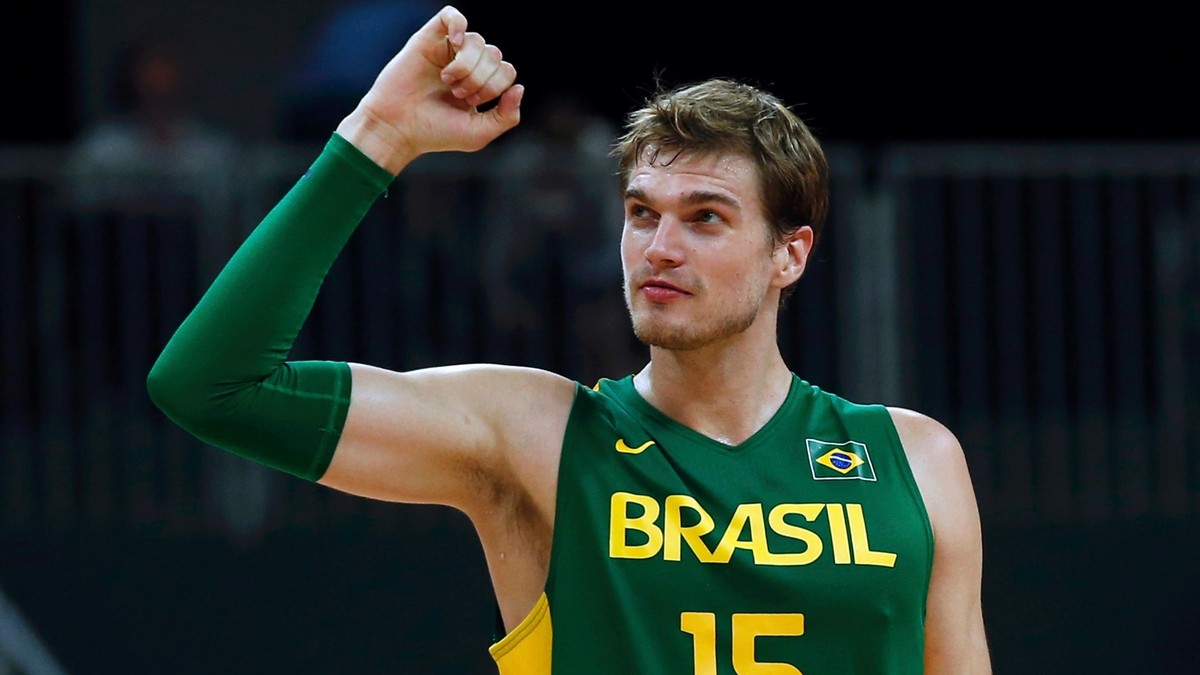 马刺50佳球排名,马刺50大巨星吉诺比利