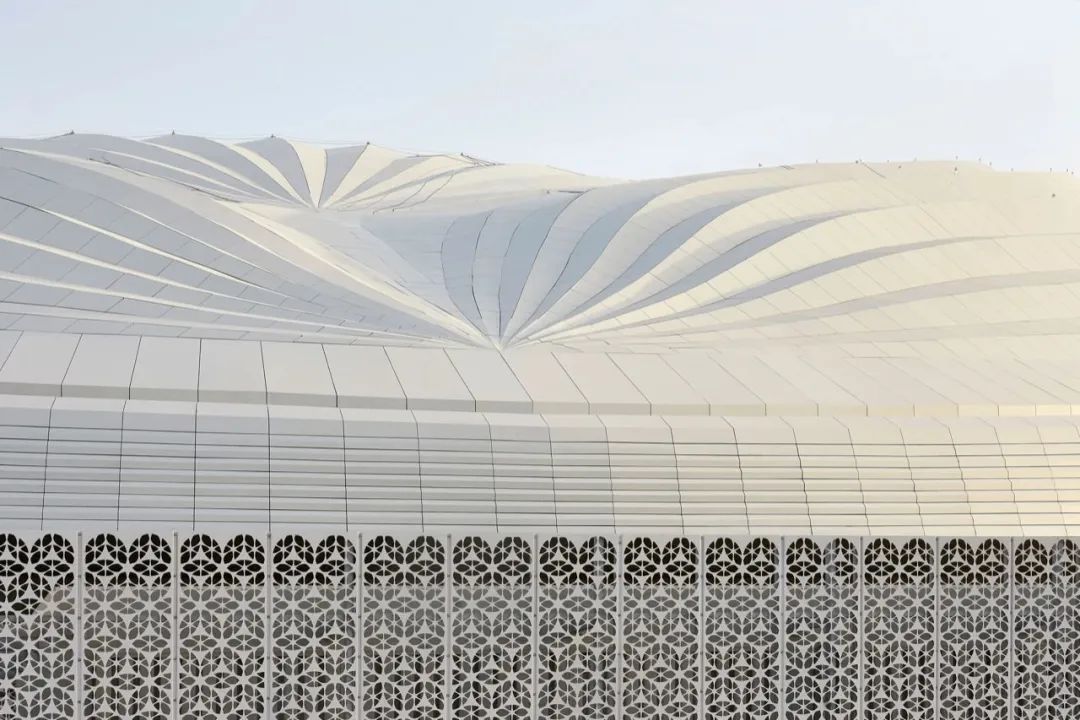 耗资30亿打造的科技之城,世界上跨度最大的体育馆