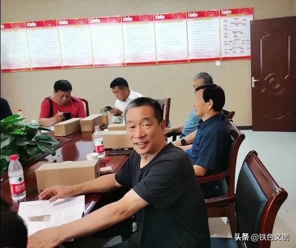 邢台铁道兵部分老战友举行庆八一活动：风雨同舟兵心依旧