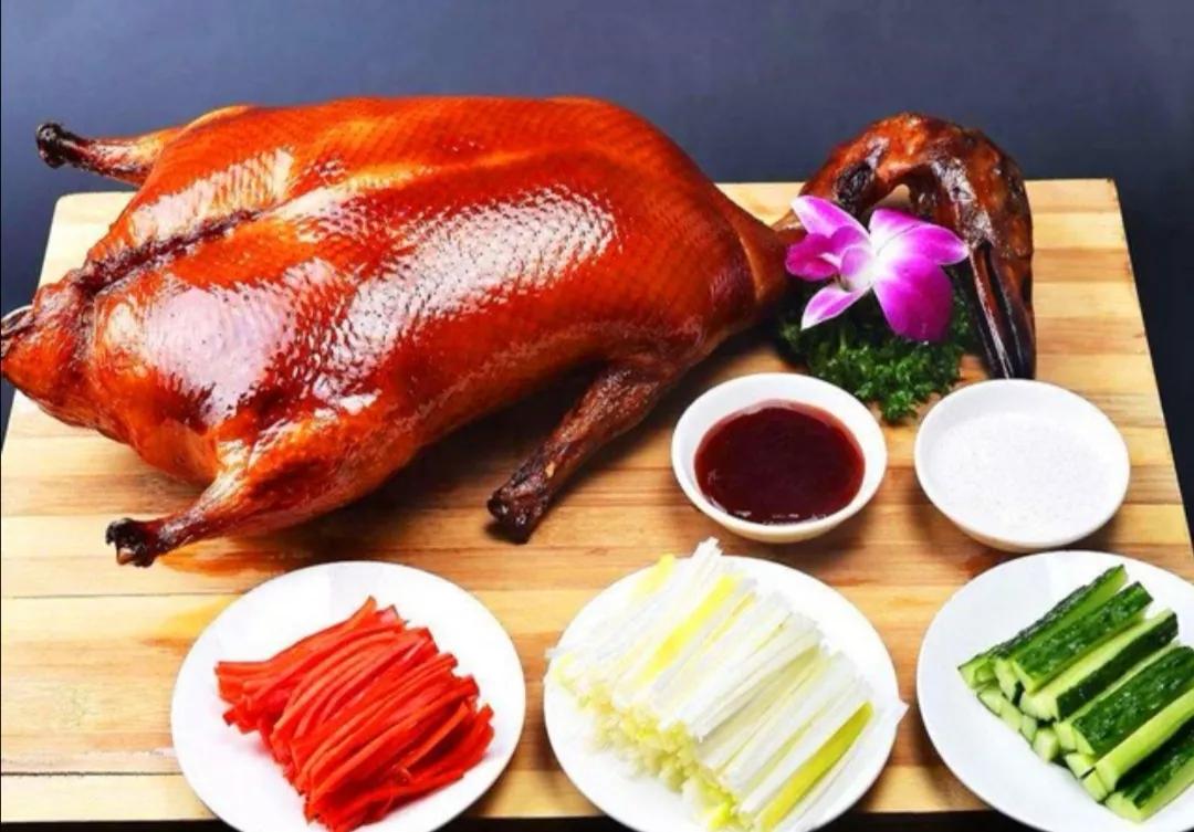 北京烤鸭的历史渊源,北京烤鸭是哪个地方的特产