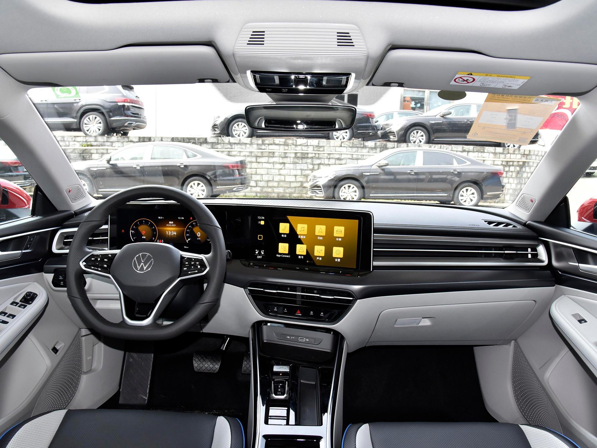 凌渡l和天籁哪个更值得购买,放弃雅阁买了思域