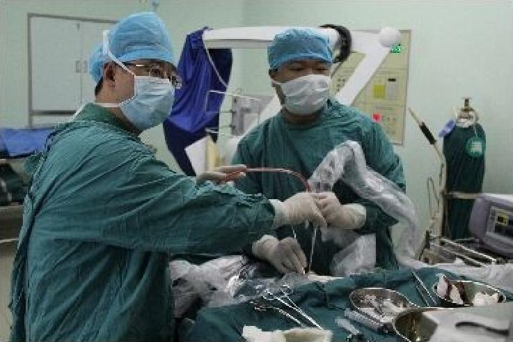 头疼鼻塞脓鼻涕是怎么回事,流鼻涕鼻塞头疼吃什么药好使