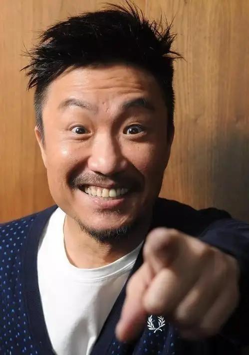 从“乐坛太子基”到“身负案底”，郑中基经历了什么？