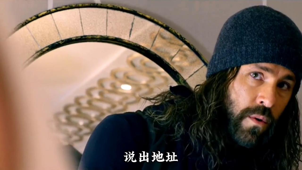 这个男人刚点燃雪茄，没想到下一秒直接爆头#鬼影特攻以暴制暴