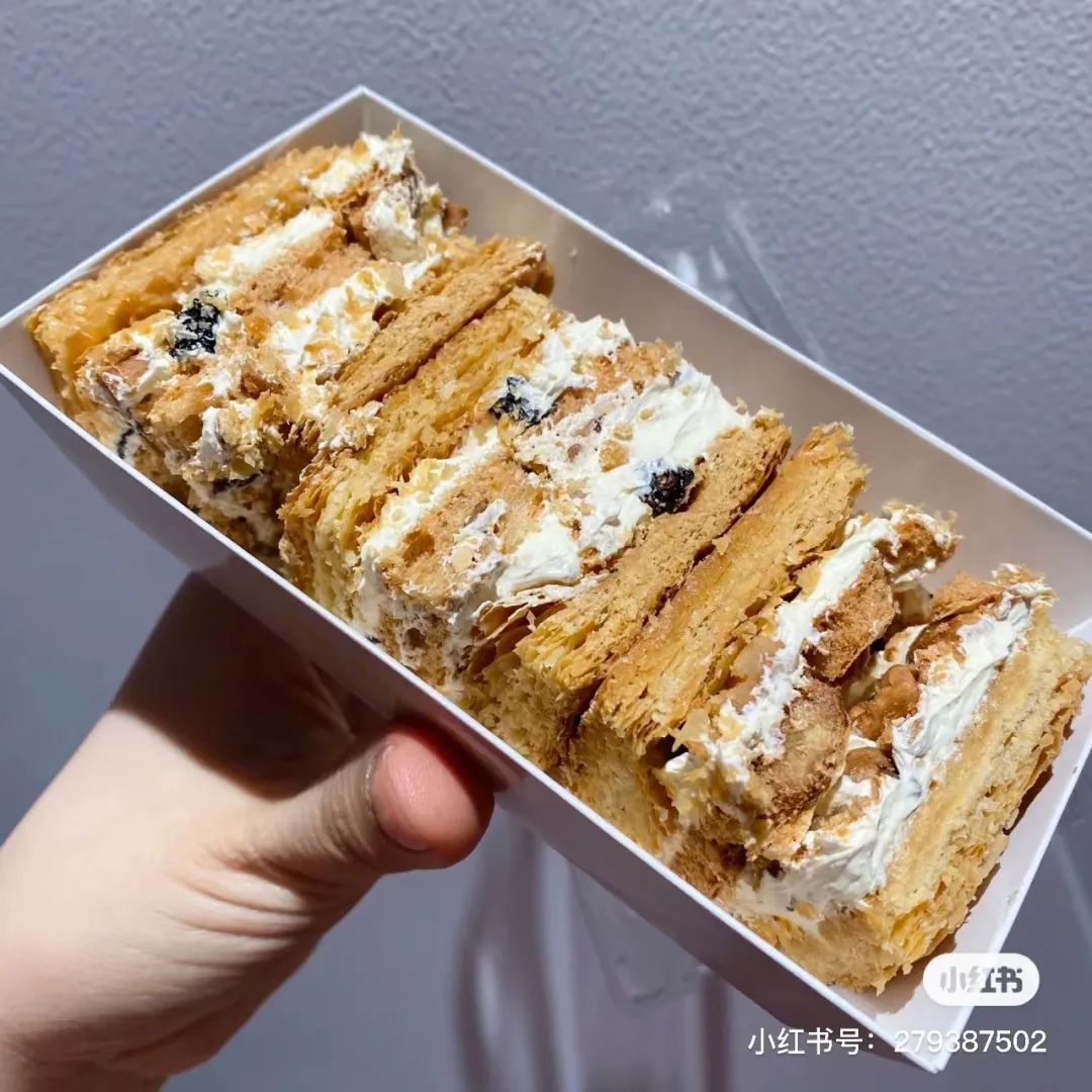 王一博同款拿破仑,王一博吃的拿破仑是啥牌子