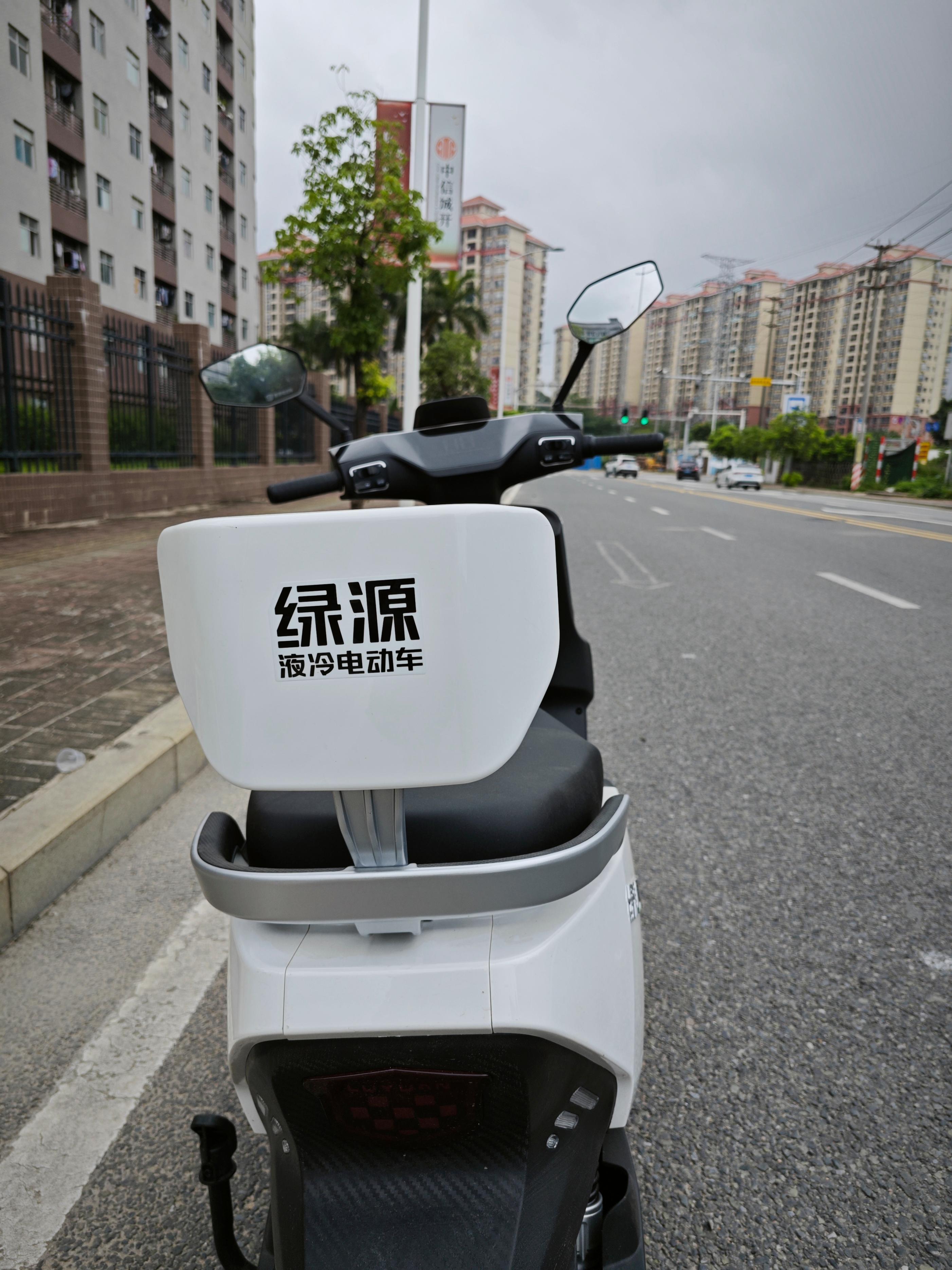 绿源s701200w液冷电机扭矩多少,绿源液冷电动车s70详细介绍