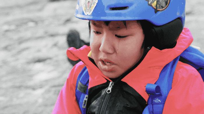 夫妻带5岁女儿和4岁儿子环游世界,夫妻带着孩子环游世界