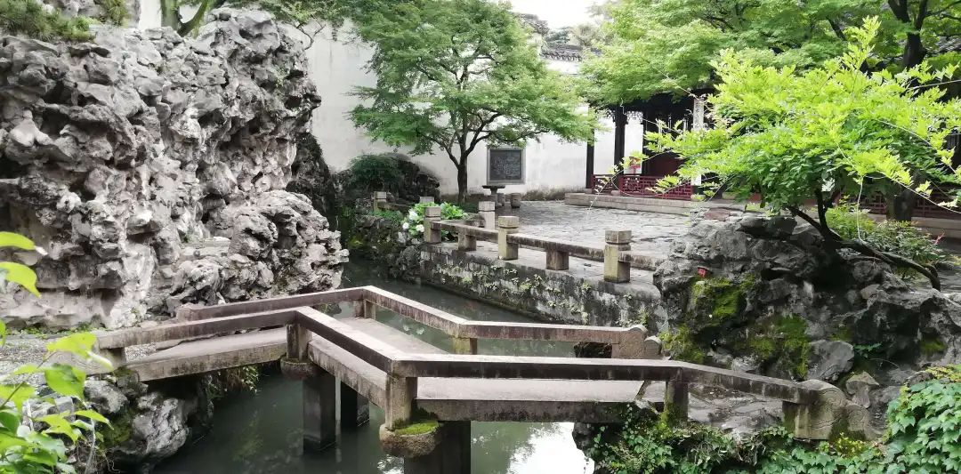 从法律角度如何看待大s和汪小菲,如何看待大s汪小菲矛盾再升级