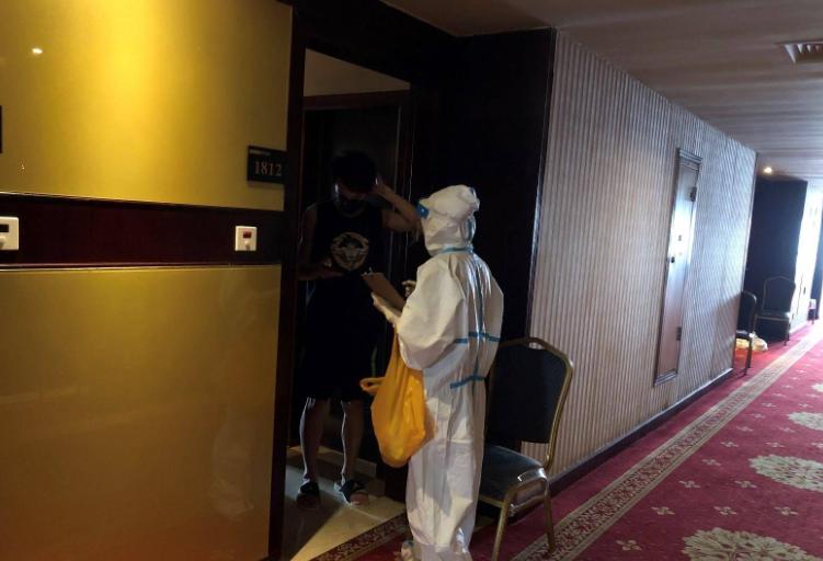 穷得悲哀！57岁民工“上海治病”被隔离：花光18万家底，没钱了