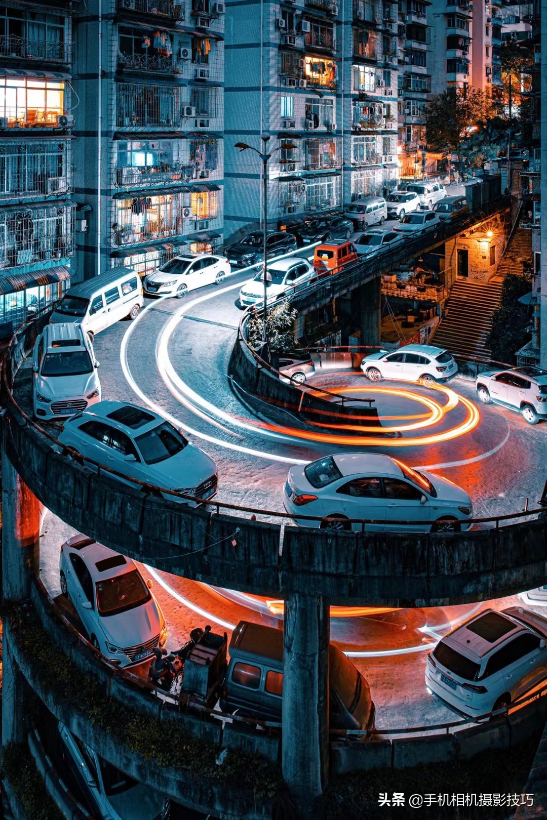 18组普通人拍出来的好照片：把不相关的东西拍到一起，效果很神奇