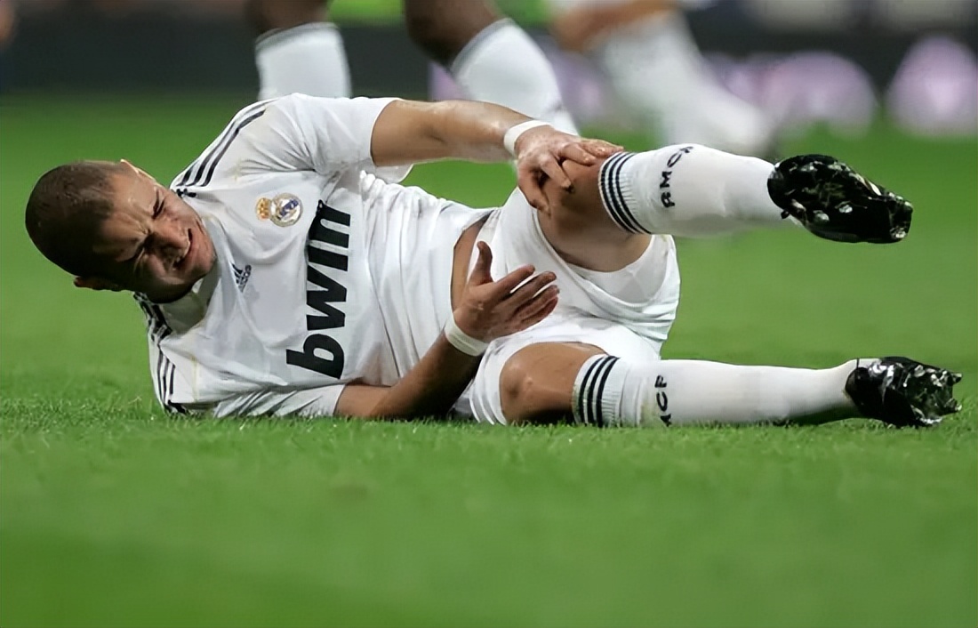 本泽马因伤退出世界杯看梅西,本泽马因伤退出世界杯