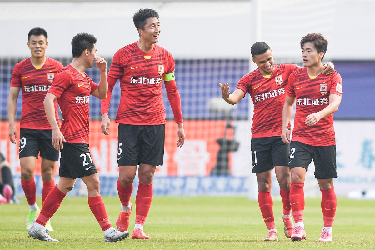 2021中超冠军山东泰山队精彩集锦,中超山东泰山5-1获亚军