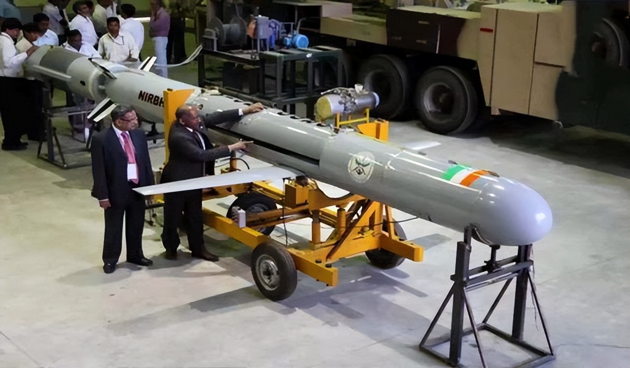 无畏超音速导弹,无畏舰导弹