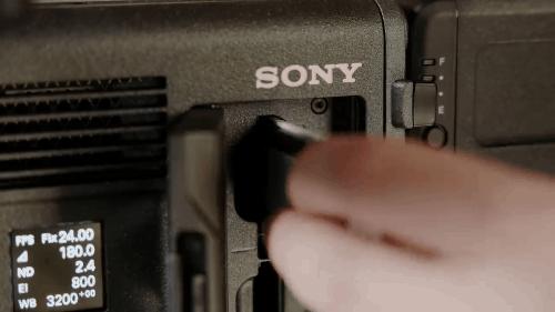 索尼CineAltaV2电影机体验：双传感器，独立模块