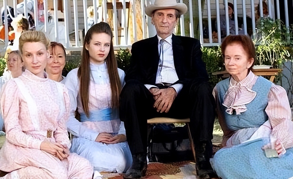 男人必须娶4个老婆的国家,哪个国家男人必须娶两个以上老婆