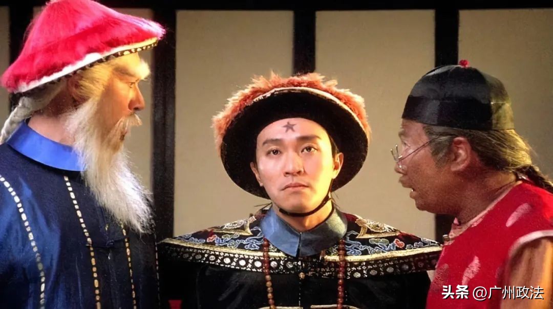 羽毛球击中眼睛怎么处理,打羽毛球撞到眼睛该负责吗