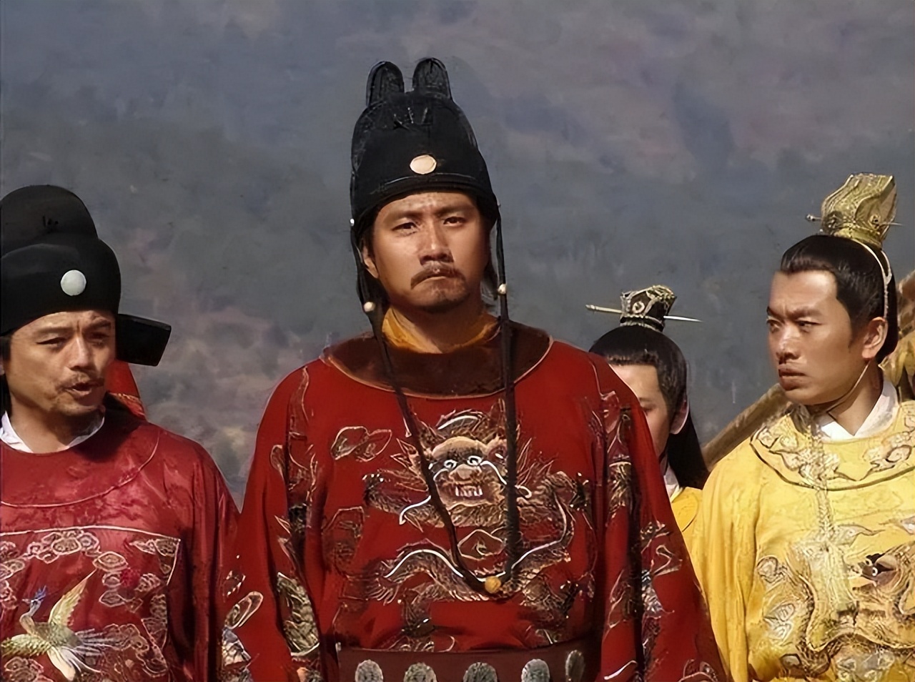 康熙明孝陵前祭拜朱元璋,朱元璋真的葬在明孝陵吗