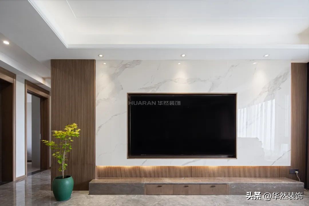 客厅一点也不高级,简单大气上档次的客厅电视背景墙