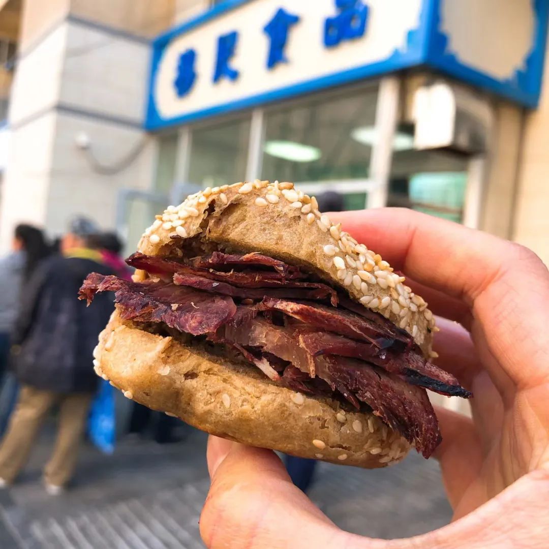 一入秋北京就变成了北平原文,一入秋北京就成了北平是谁说的