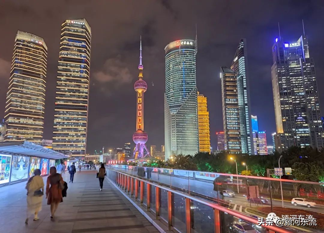 陆家嘴国际金融中心入驻商场,陆家嘴中心和陆家嘴金融广场