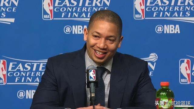 央视时隔2年再次复播,十多年后第一次看央视新闻联播