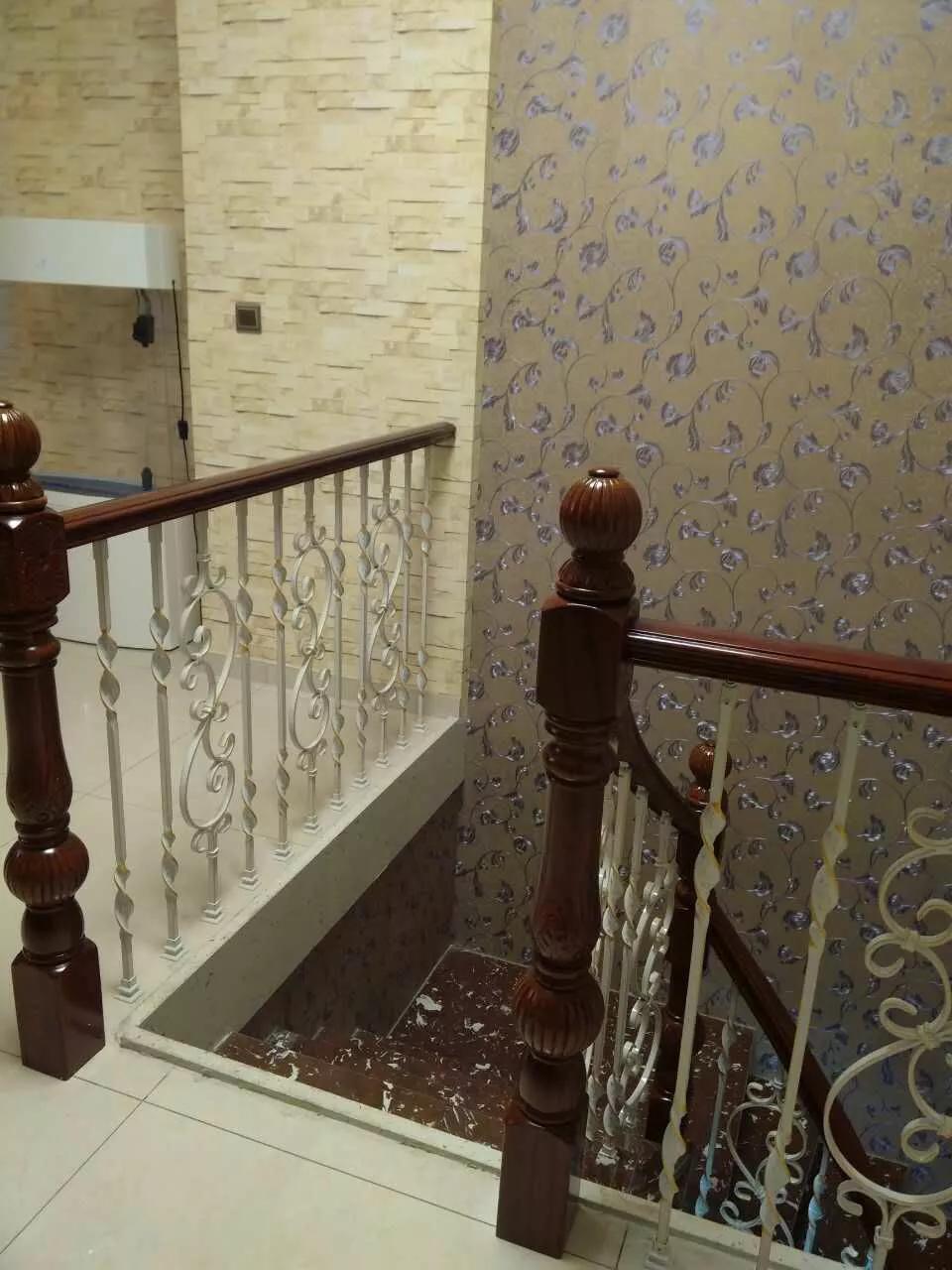 金属楼梯护栏怎么选,楼梯护栏哪种实惠