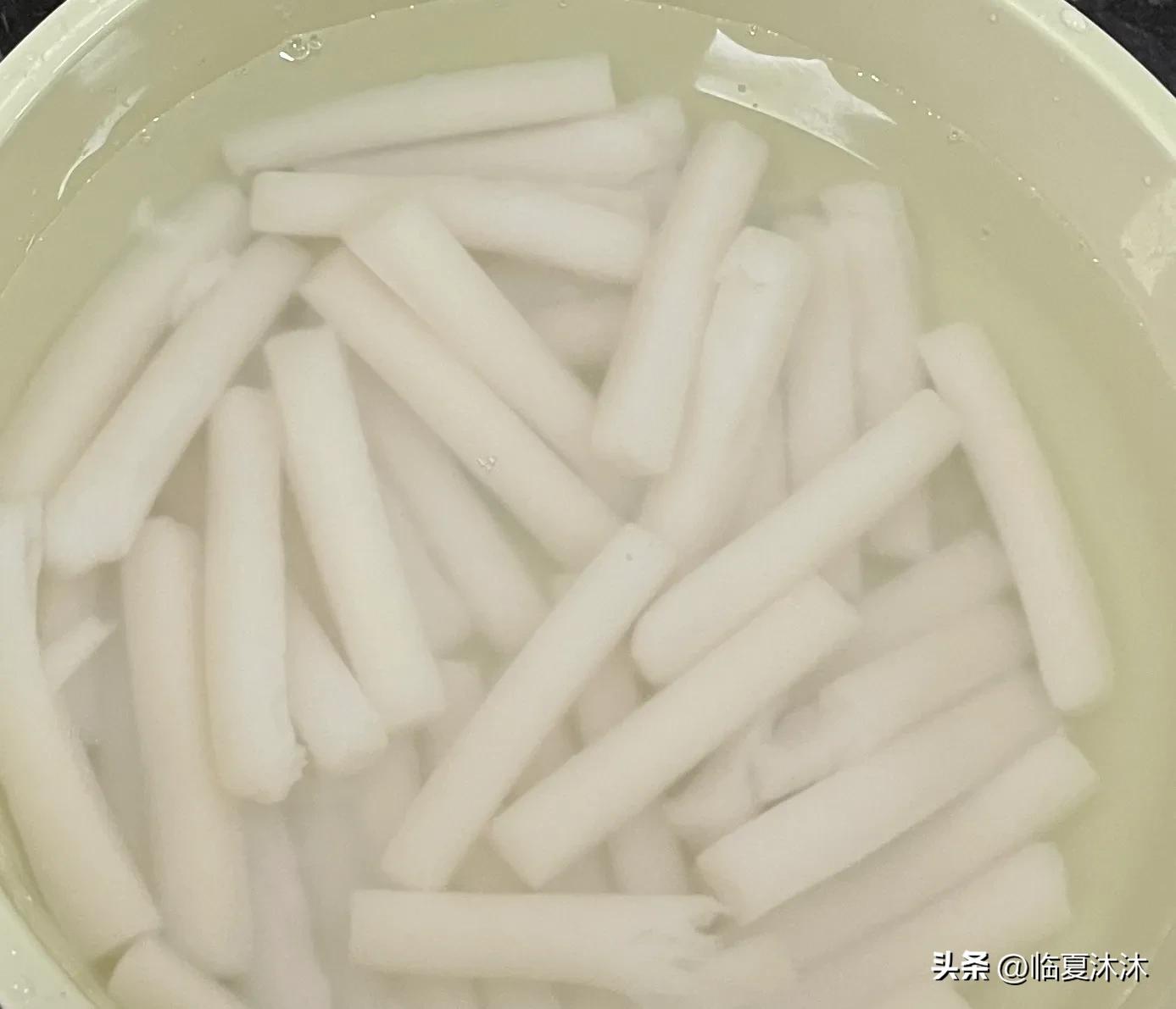 娃娃菜炒南瓜年糕,胡萝卜娃娃菜鸡蛋炒年糕